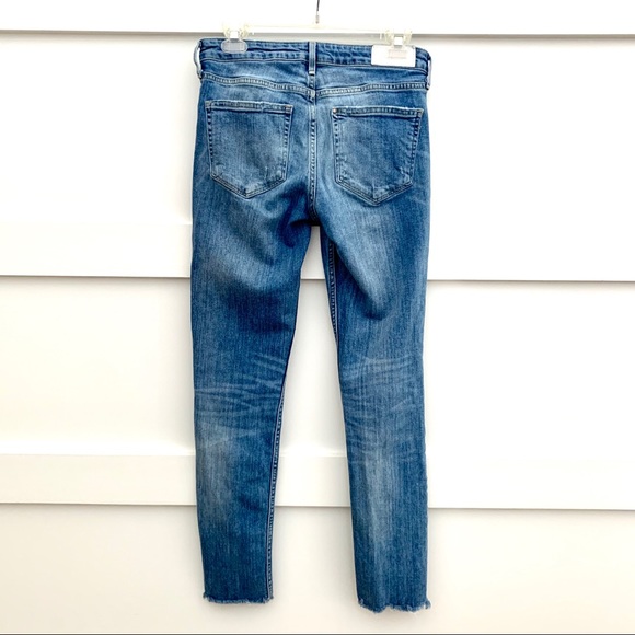 H&M Medium Wash Skinny Ankle Jeans with Frayed Hem - Picture 4 of 7